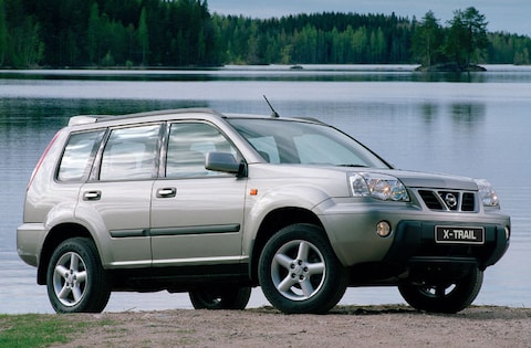 Nissan X-Trail 2.5 Luxury (2003)