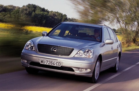 Lexus LS 430 (2001)