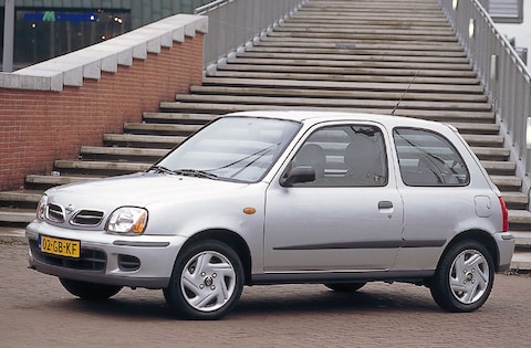 Nissan Micra 1.4 Luxury (2000)