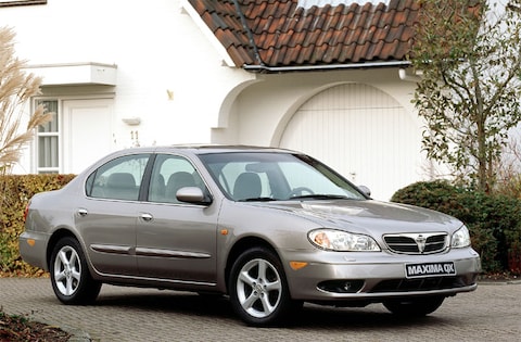 Nissan Maxima QX 2.0 Elegance (2000)
