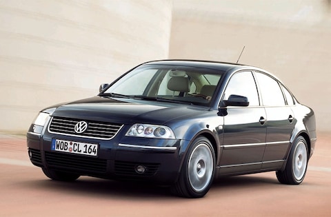 Volkswagen Passat W8 4Motion (2001)