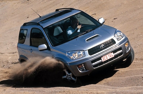 Toyota RAV4 2.0 16v VVT-i Linea Sol 4WD (2001)