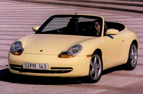Porsche 911 Carrera Cabriolet (2000)