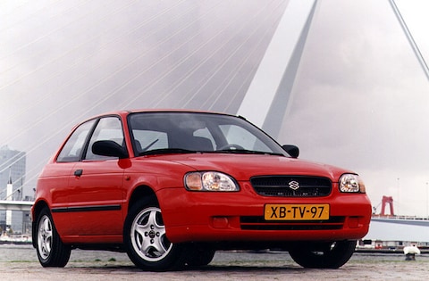 Suzuki Baleno 1.6 Sport (1999)