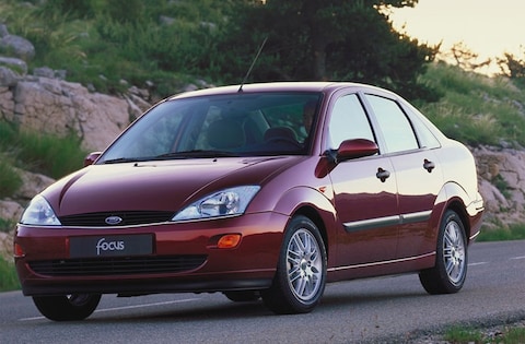 Ford Focus 1.8 TDdi 90pk Ghia (1999)