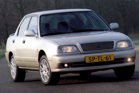 Daihatsu Applause 1.6i (1998)