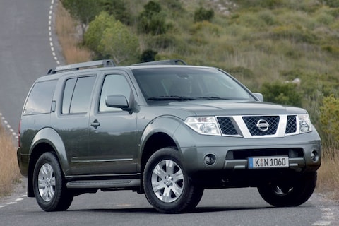 Nissan Pathfinder 2.5 dCi SE Comfort (2007)