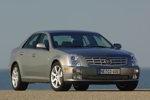 Cadillac STS 4.6 V8 AWD Sport Luxury (2008)