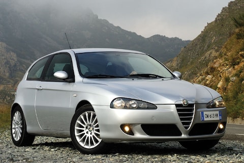 Alfa Romeo 147 1.9 JTD 16V Distinctive