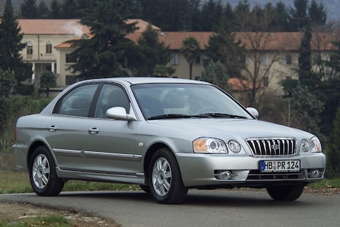 Kia Magentis 2.5 V6 EX Luxe (2005)