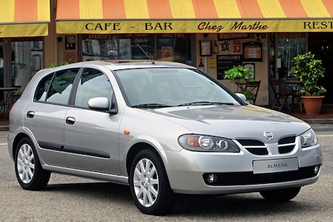 Nissan Almera 1.8 Tekna (2002)