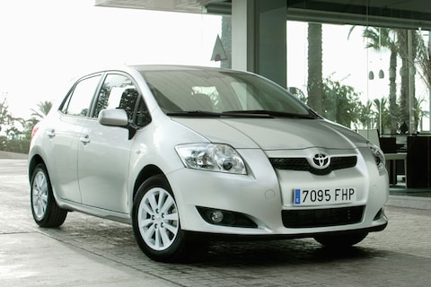 Toyota Auris 1.4 16v VVT-i Sol