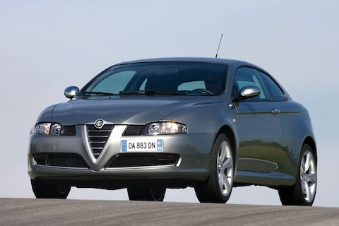 Alfa Romeo GT 1.9 JTDm 16V Distinctive (2007)