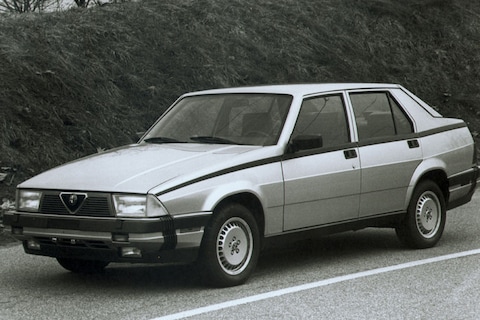 Alfa Romeo 75 3.0 V6 (1989)