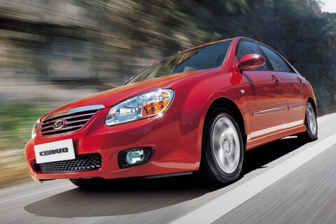 Kia Cerato 2.0 CVVT EX (2007)