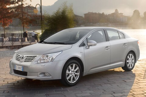 Toyota Avensis 1.8 VVT-i Business (2010)