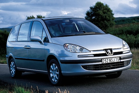 Peugeot 807 Norwest 2.2-16V (2005)