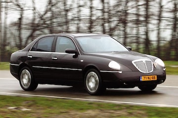 Lancia Thesis 3.2 V6 24v Emblema