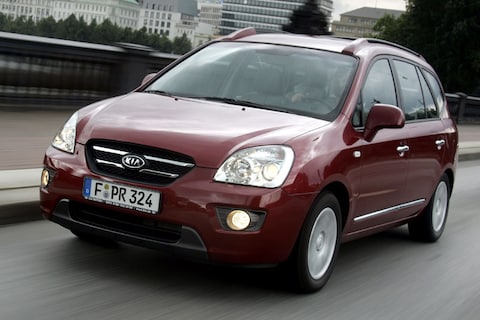 Kia Carens 2.0 CVVT X-ecutive (2008)