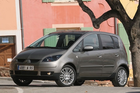 Mitsubishi Colt CZ5 1.3 Incharge+ (2008)