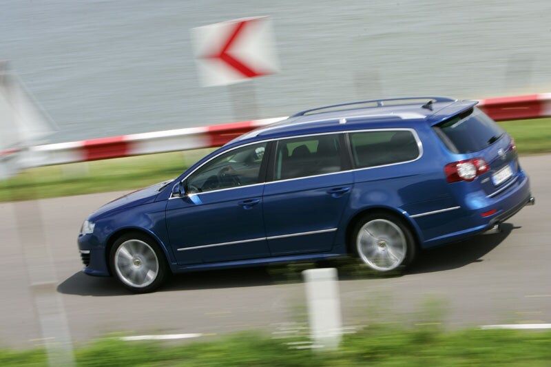 Autogespot R36 Gereden en filmpje: Volkswagen Passat R36 - AutoWeek
