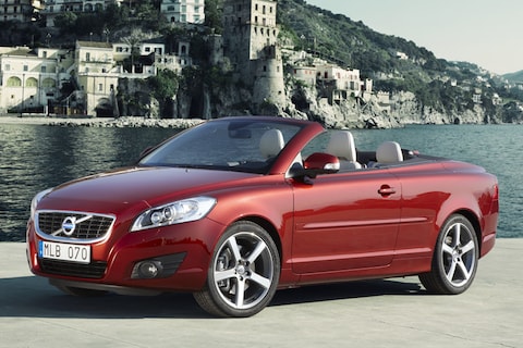 Volvo C70 2.4 Kinetic (2009)