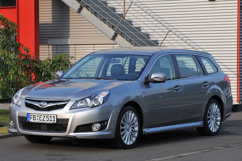 Subaru Legacy Touring Wagon 2.5i Sport Executive (2010)