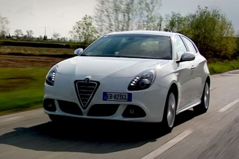 Test: Alfa Romeo Giulietta (2010) - AutoWeek