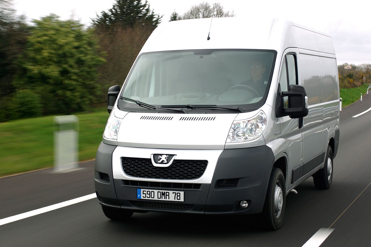 Peugeot Boxer L3H3 335 HDi 130 prijs en specificaties