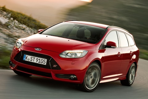 Ford Focus Wagon 2.0 EcoBoost ST-3 (2012)