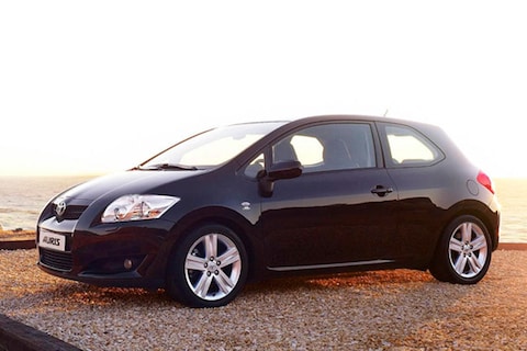 Toyota Auris 1.4 D-4D Terra (2007)