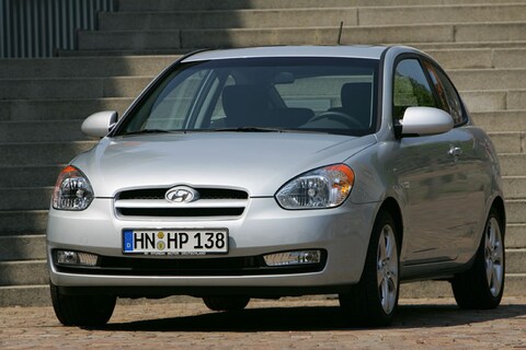 Hyundai Accent 1.6i DynamicVersion