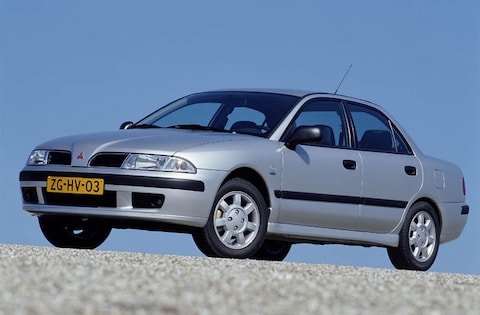 Mitsubishi Carisma 1.8 GDI Comfort (2000)