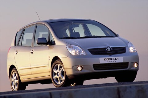 Toyota Corolla Verso 1.6 16v VVT-i Linea Terra (2002)