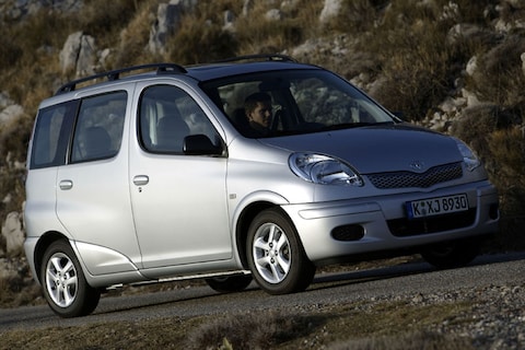 Toyota Yaris Verso 1.5 16v VVT-i Linea Terra