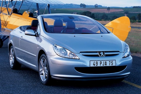 Peugeot 307 CC 2.0 16V (2004)