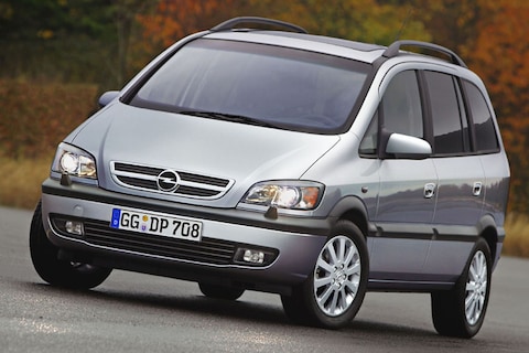 Opel Zafira 2.2 DTi-16V Elegance