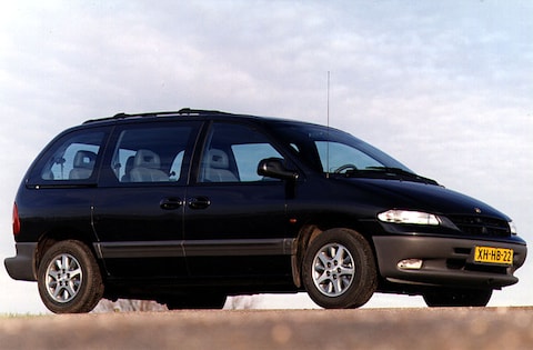 Chrysler Voyager 3.3i V6 SE (1997)