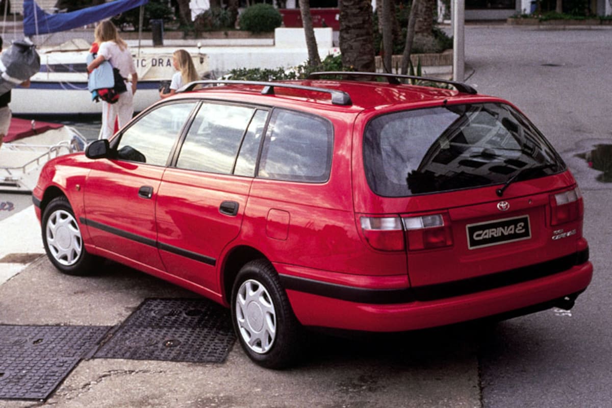 Toyota Carina E Stationwagon 2.0 D Distinction prijs en specificaties