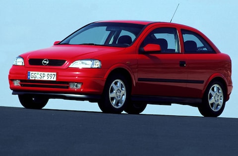 Opel Astra 1.6i-16V Njoy