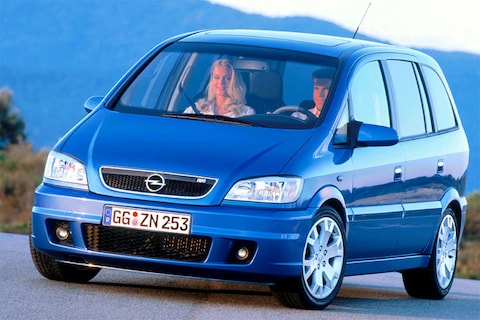Opel Zafira OPC Turbo 2.0 (2004)