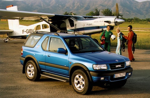 Opel Frontera Sport 2.2-16V (1999)