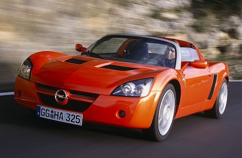 Opel Speedster (2003)