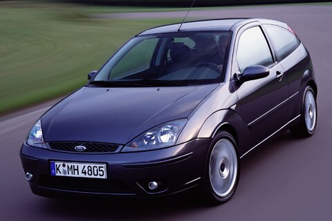 Ford Focus 1.6 16V Trend (2001)