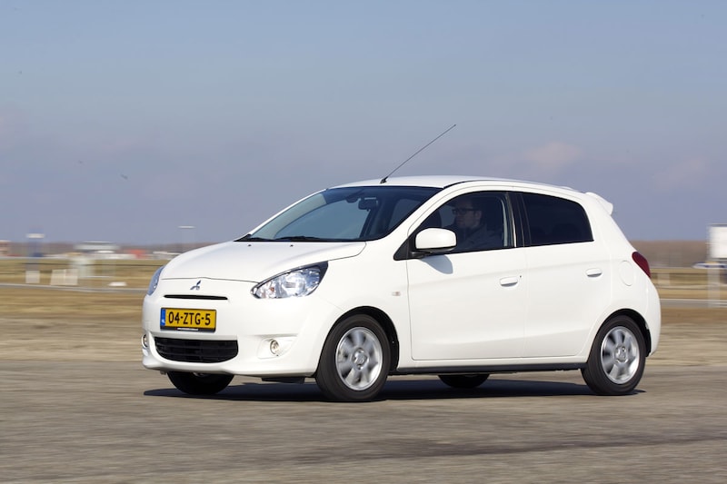 Mitsubishi Space Star Interieur: Ontdek de Stijl en Ruimte 6 m1my7wjblaow 800