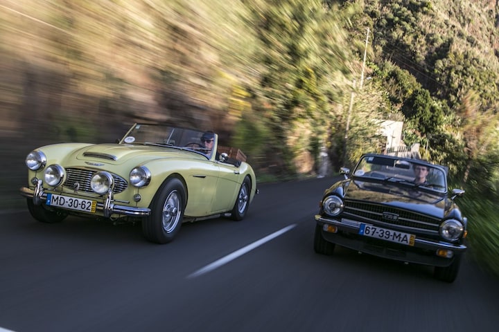 Vergelijkende Test: Austin Healey 100/6 Vs. Triumph TR6