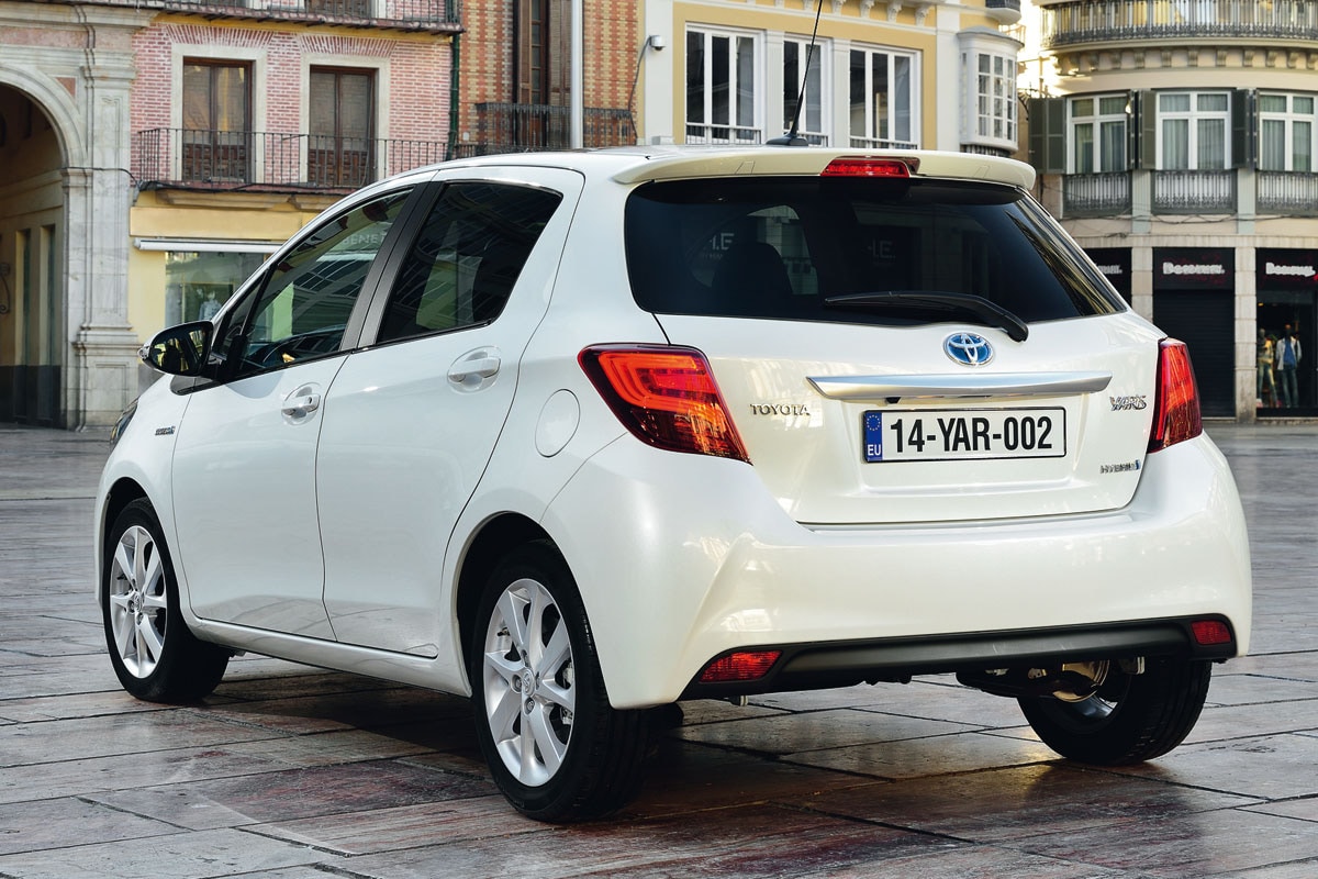 Auspuff Ersatz Für Yaris Bis 2008 Montagesatz Abgasanlage Toyota Yaris XP9 Toyota Yaris Auspuffrohre