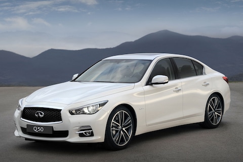 Infiniti Q50 S Hybrid AWD Sport Tech (2015)