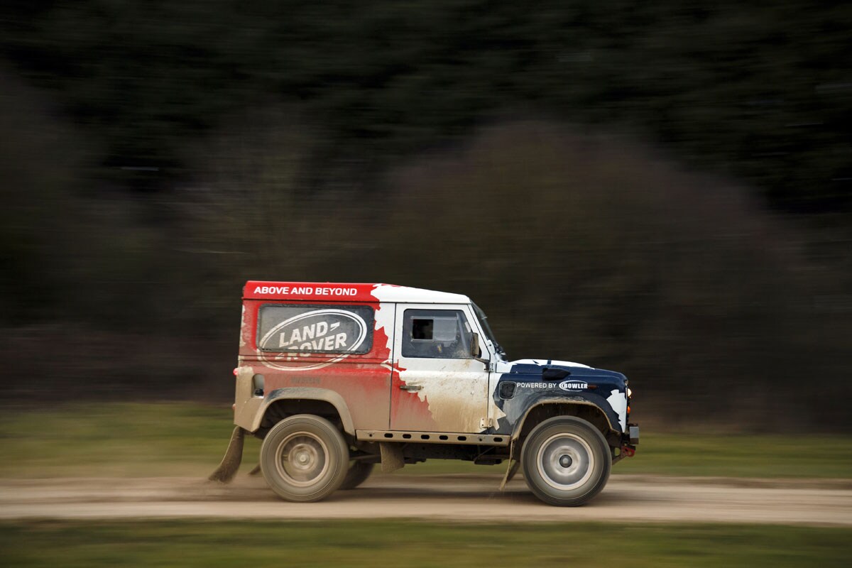 Land Rover Bowler Defender Eerste rijtest - AutoWeek