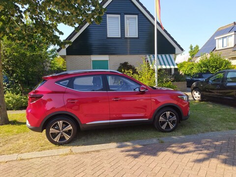 MG ZS EV Luxury (2020)